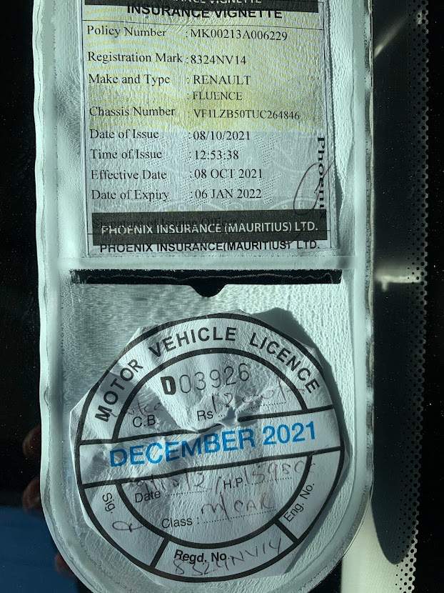 RENAULT - FLUENCE - 2014 - 8 - Compact cars  on Aster Vender