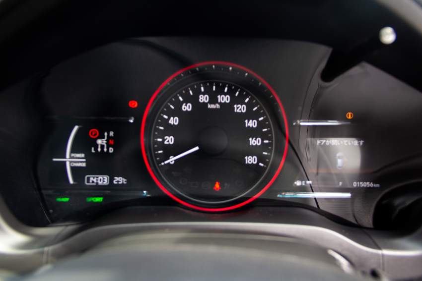 Honda Vezel Hybrid - 6 - SUV Cars  on Aster Vender