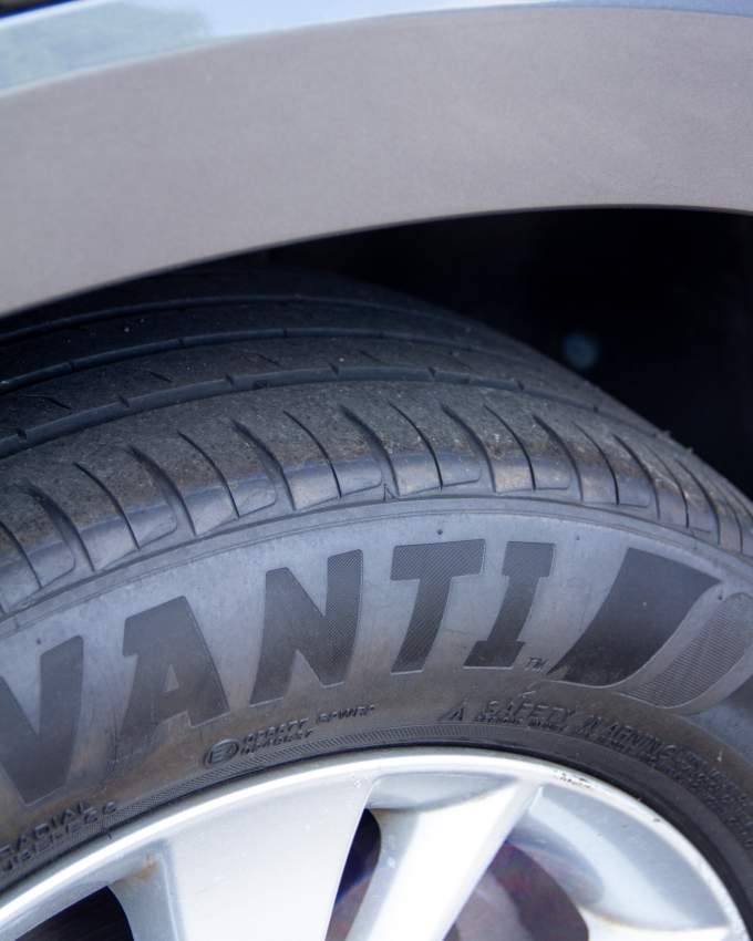 Honda Vezel Hybrid - 2 - SUV Cars  on Aster Vender