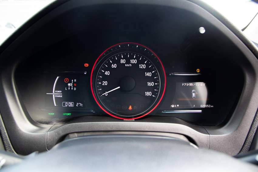 Honda Vezel Hybrid - 5 - SUV Cars  on Aster Vender