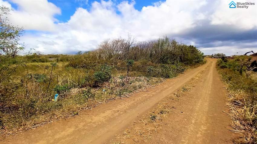 2 portions of 9.4 perches Grand Bay - 2 - Land  on Aster Vender