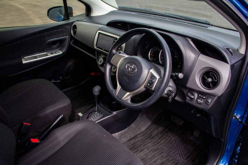 Toyota Vitz - 2 - Compact cars  on Aster Vender