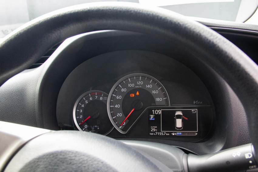 Toyota Vitz - 7 - Compact cars  on Aster Vender