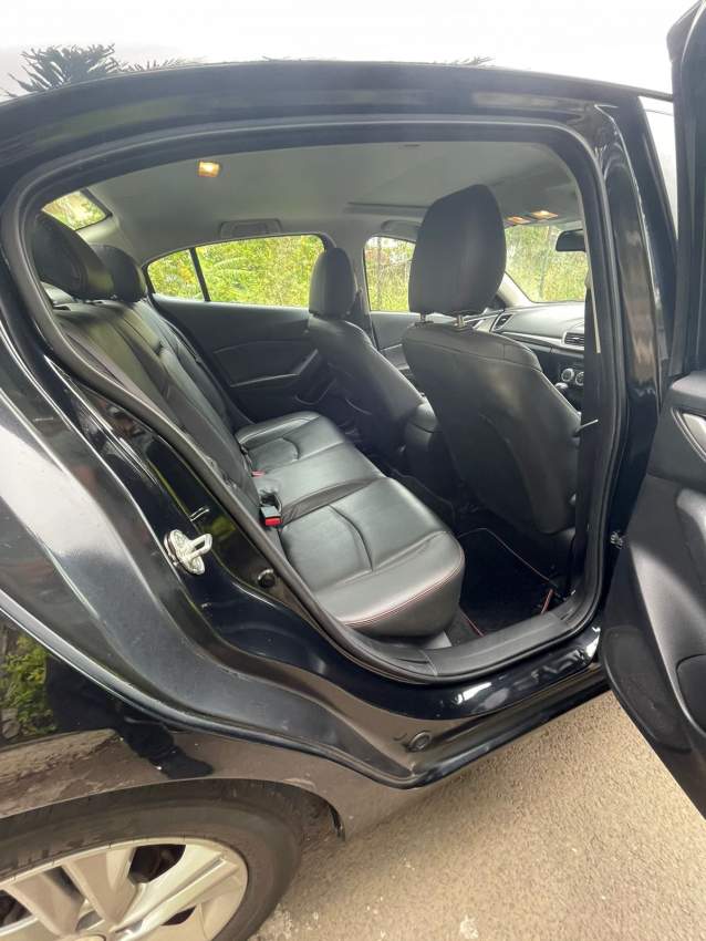Mazda 3 skyactive 2017 - 7 - Sport Cars  on Aster Vender