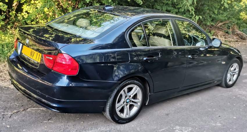 BMW 320i - 3 - Luxury Cars  on Aster Vender