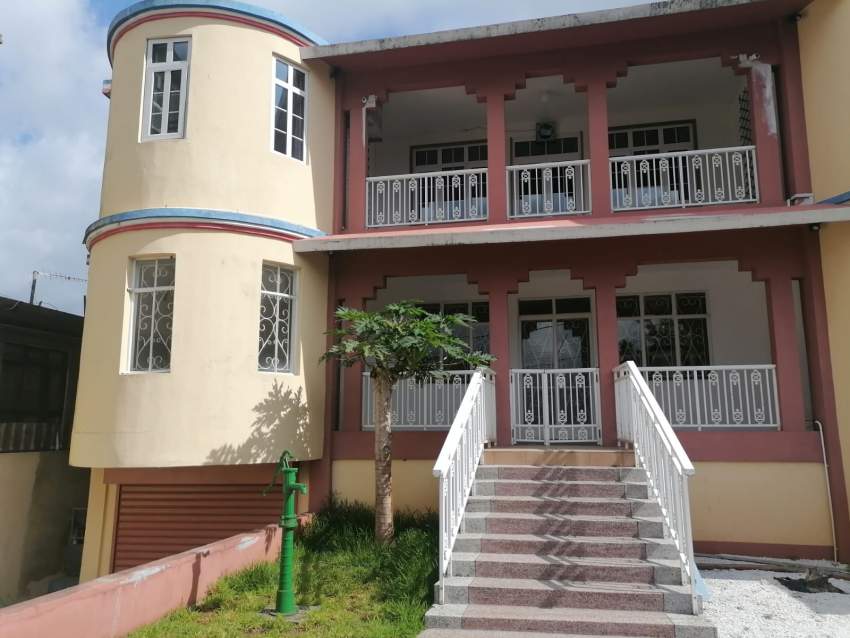 A huge house  - 2 - House  on Aster Vender