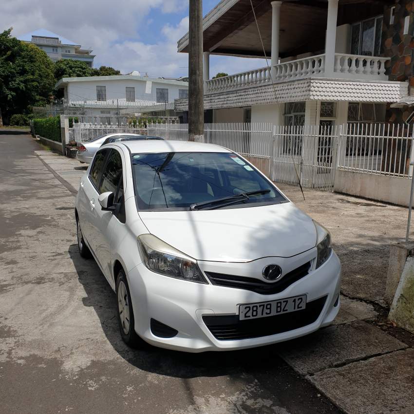Toyota Vitz auto year 2012 - 1 - Compact cars  on Aster Vender