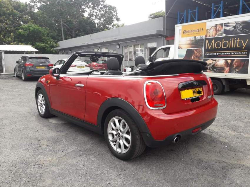 MINI COOPER CONVERTIBLE FOR RENT - 1 - Luxury Cars  on Aster Vender