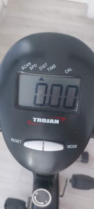 Stationary Cycle: Trojan Response 100 - 4 - Fitness & gym equipment  on Aster Vender