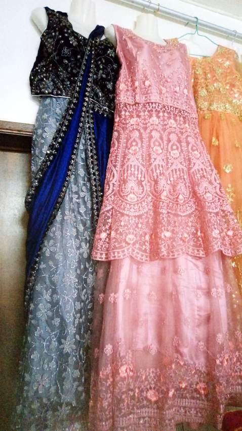 Grand destockage de vetement Lehenga choli,sari,kurti, robe, gown sell - Dresses (Women) on Aster Vender