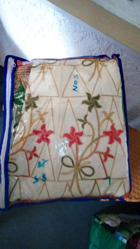 Grand Destockage Wholesale and Retail - 4 - Dresses (Women)  on Aster Vender