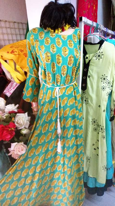 Grand Destockage Wholesale and Retail - 12 - Dresses (Women)  on Aster Vender