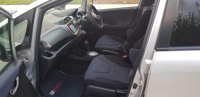 Honda fit - ZX 09- Auto -1330cc - 1 - Family Cars  on Aster Vender