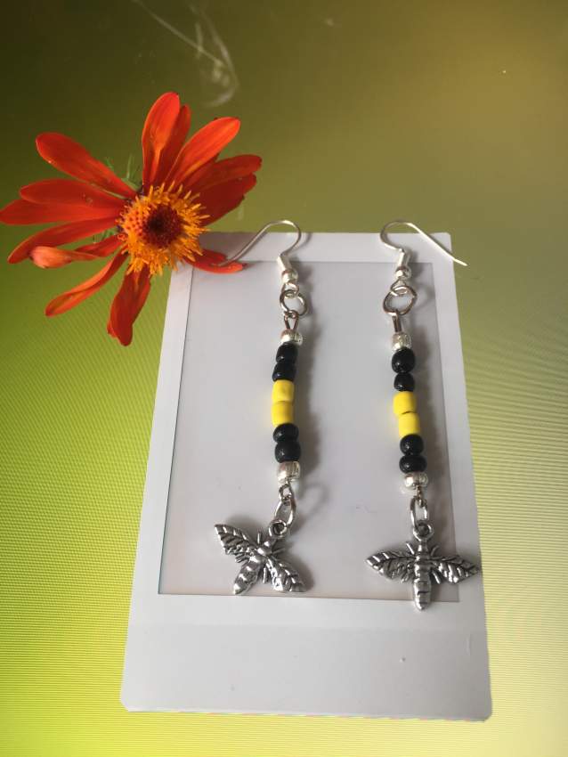 Bee Earings - 0 - Earrings  on Aster Vender