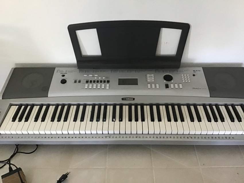 Yamaha keyboard - 0 - Piano  on Aster Vender