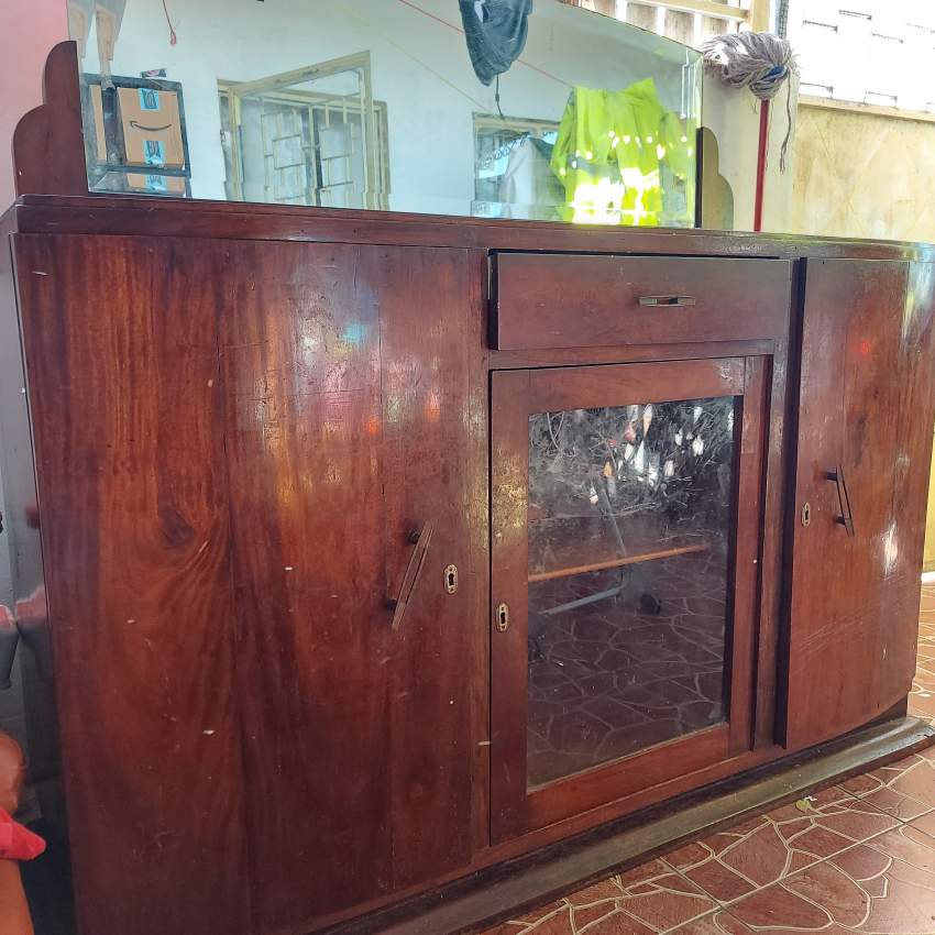 A donner buffet on Aster Vender