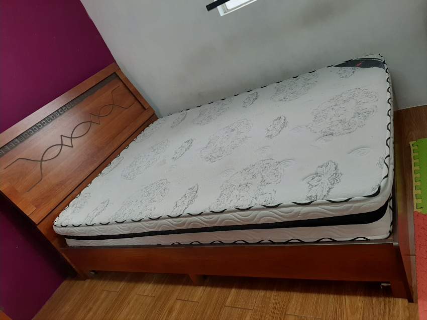 Bed queen size - 0 - Bedroom Furnitures  on Aster Vender