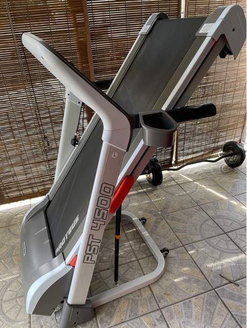 Treadmill - Proteus PST4500 - Fitness & gym equipment on Aster Vender