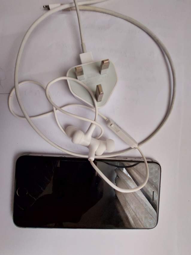 IPHONE 6S PLUS - 2 - iPhones  on Aster Vender