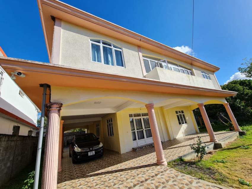 House for sale - 1 - House  on Aster Vender