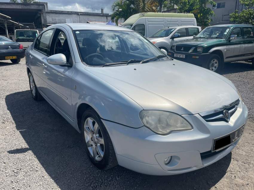 Proton Persona  Year 09   - 4 - Family Cars  on Aster Vender
