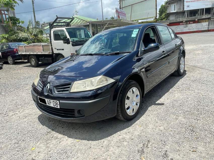 Renault Megane Year 08  - 4 - Family Cars  on Aster Vender