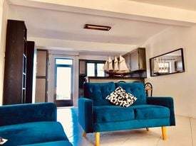 FULLY FURNISHED TRIPLEX ON RENT AT FLIC EN FLAC - RS 30,000 PER  - 6 - Apartments  on Aster Vender