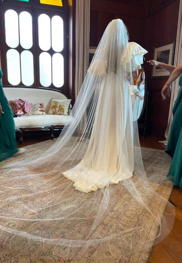 Bridal Veil with ostrich feathers - 1 - Wedding Clothing  on Aster Vender