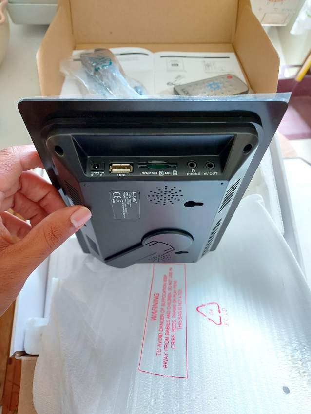 DIGITAL PHOTO FRAME - LOGIK - 5 - All electronics products  on Aster Vender