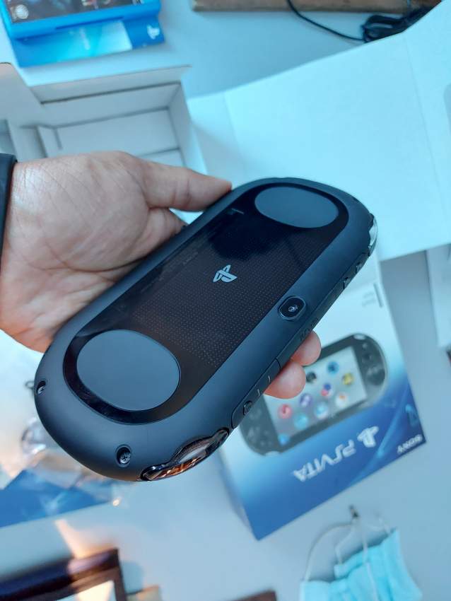 PLAYSTATION VITA/PS VITA & 1 GAME - 6 - PlayStation 3 Games  on Aster Vender