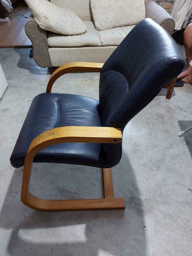 Executive Chair - 4 - Chairs  on Aster Vender