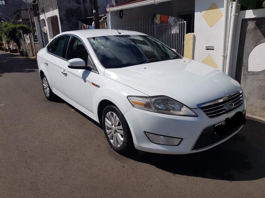 Car for sale - Ford Mondeo 2010 Kms - 1 - Family Cars  on Aster Vender