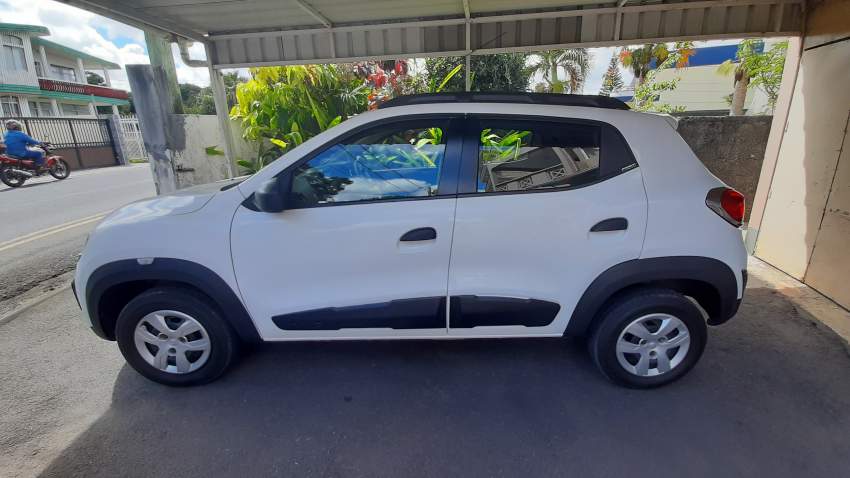 FOR SALE LADY DRIVEN CAR - 1 - Compact cars  on Aster Vender