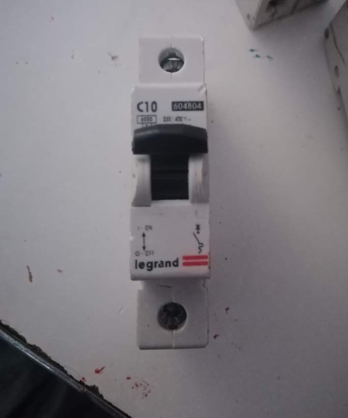 Breaker legrand  - 3 - All household appliances  on Aster Vender