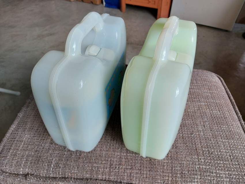 Kid's Lunchboxes  - 1 - Kids Stuff  on Aster Vender