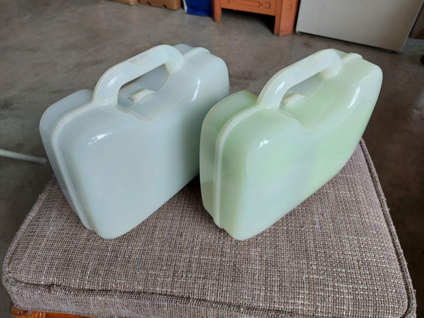 Kid's Lunchboxes  - 2 - Kids Stuff  on Aster Vender