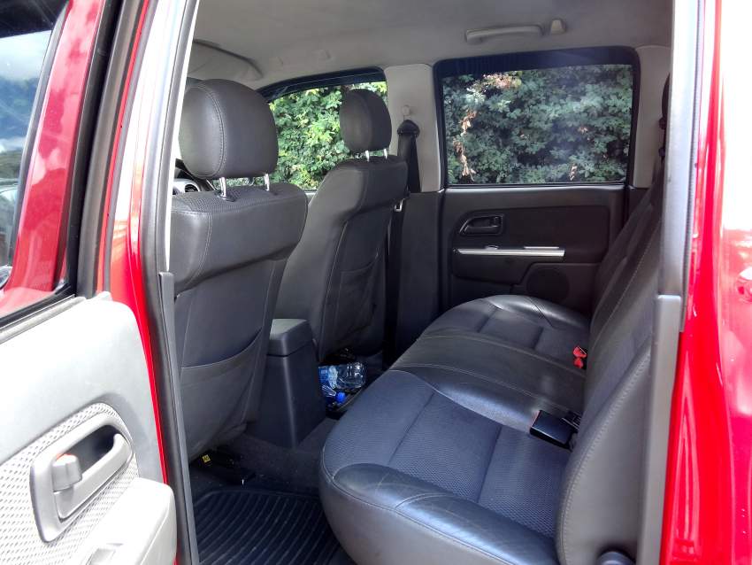 2009 Isuzu KB300 LX - 1 - Pickup trucks (4x4 & 4x2)  on Aster Vender