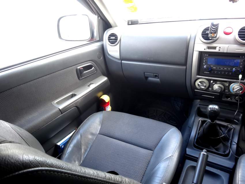 2009 Isuzu KB300 LX - 3 - Pickup trucks (4x4 & 4x2)  on Aster Vender