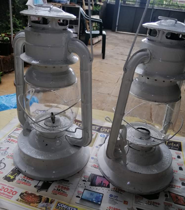 Vintage lamp 1500 l'unité  - 1 - Antiquities  on Aster Vender