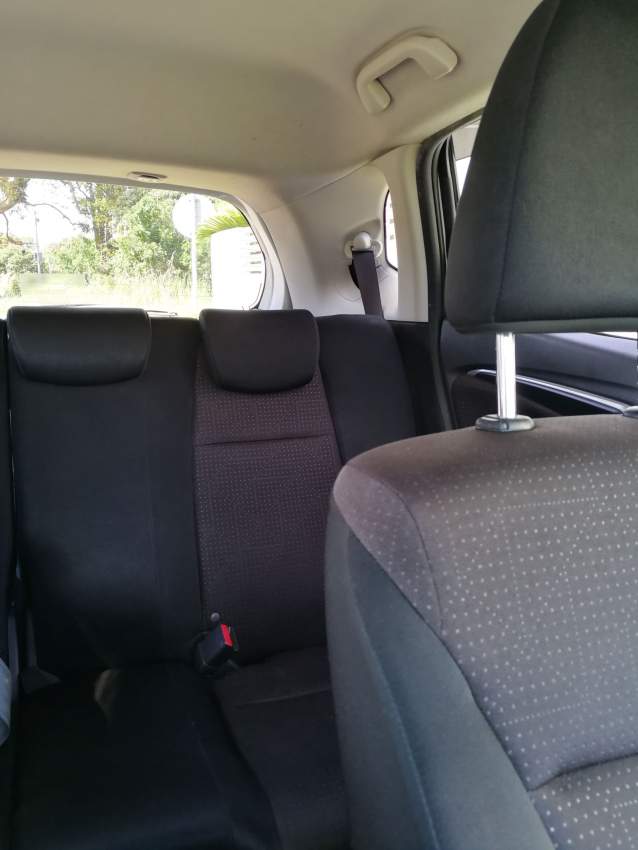 Honda Fit Hybrid 1.5 on Sale - 2 - Family Cars  on Aster Vender