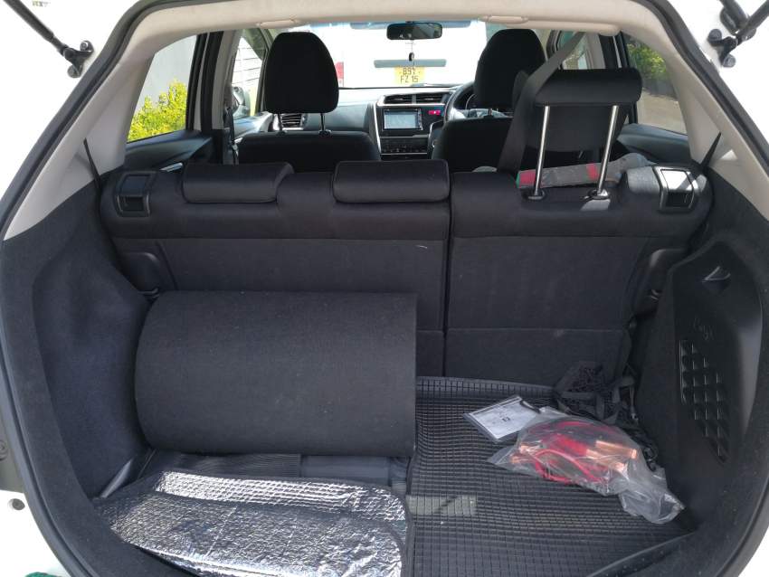 Honda Fit Hybrid 1.5 on Sale - 0 - Family Cars  on Aster Vender