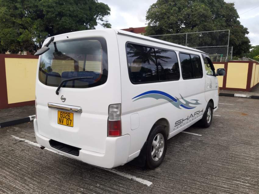 Nissan  Urvan 15 places - 6 - Passenger Van  on Aster Vender