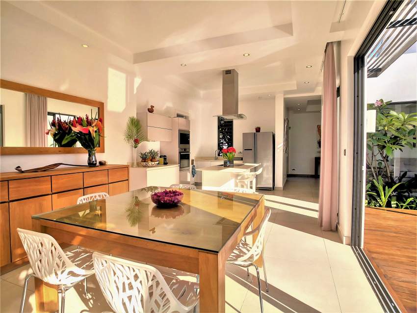 (Ref. MA7-595) Villa contemporaine en résidence - 3  on Aster Vender