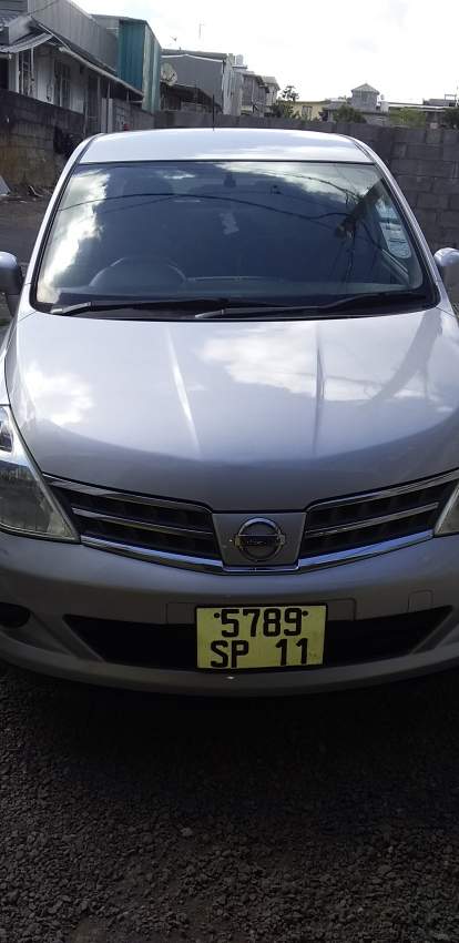 Nissan tiida 2011 - 1 - Family Cars  on Aster Vender