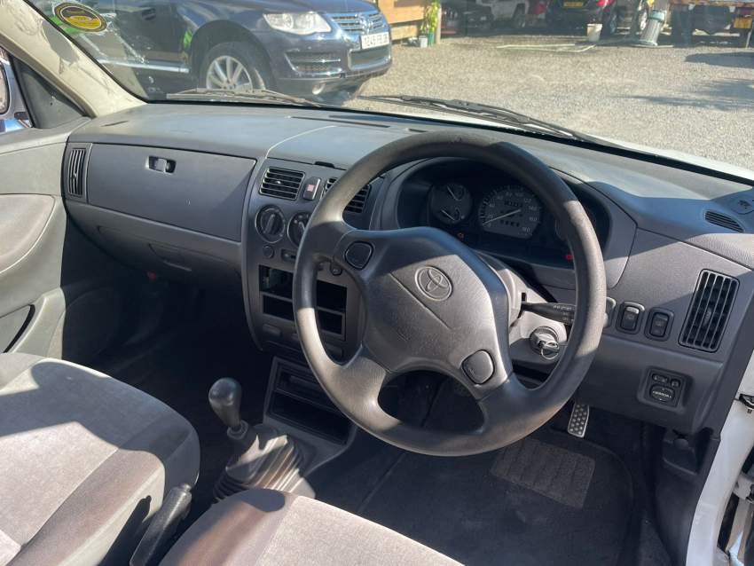 Toyota Duet Year 04  - 3 - Compact cars  on Aster Vender