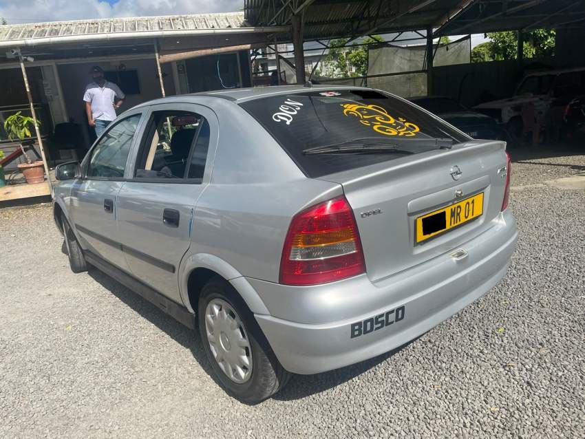 Opel Astra Year 01  - 2 - Family Cars  on Aster Vender