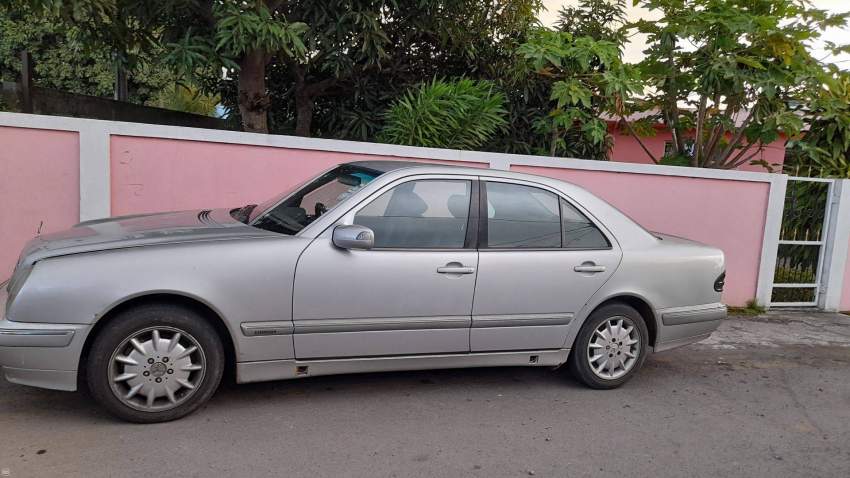 Mercedes - 1 - Luxury Cars  on Aster Vender