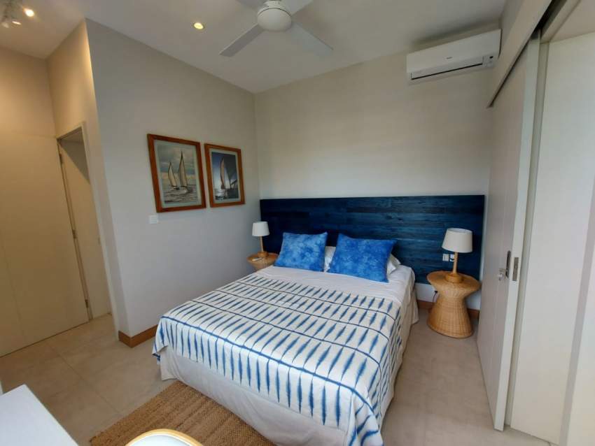 Beachfront Villa for Sale - 6 - House  on Aster Vender