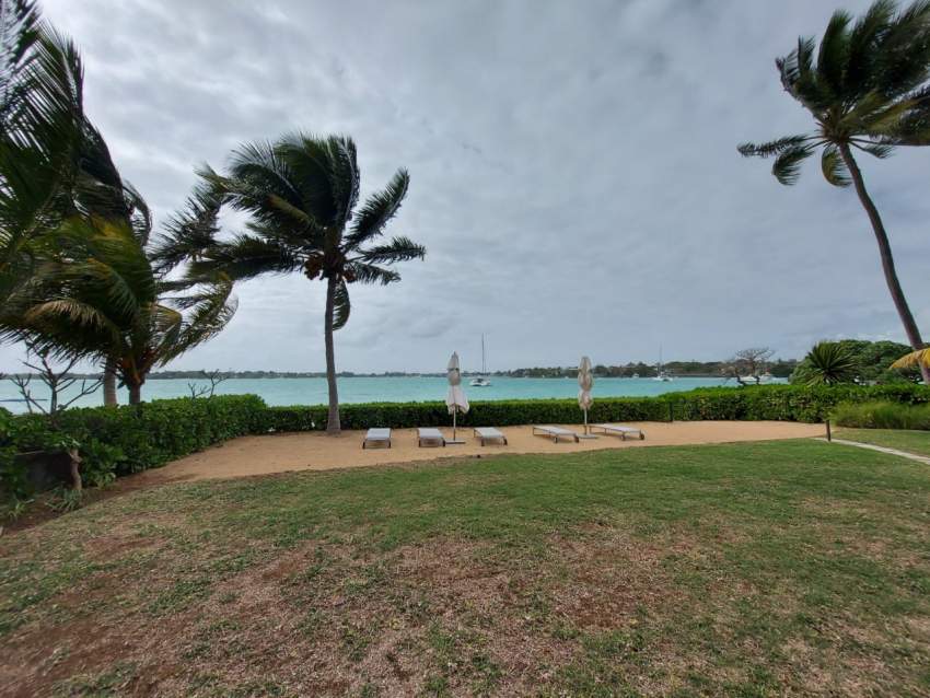 Beachfront Villa for Sale - 2 - House  on Aster Vender