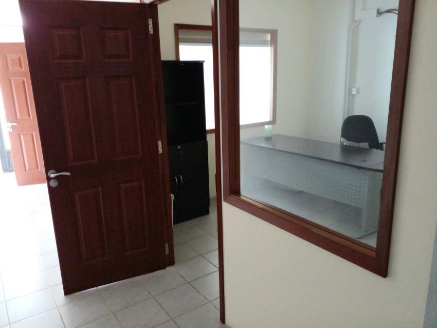 Office in Beau Bassin - 3 - Office Space  on Aster Vender